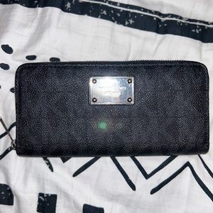Micheal Kors Black Wallet